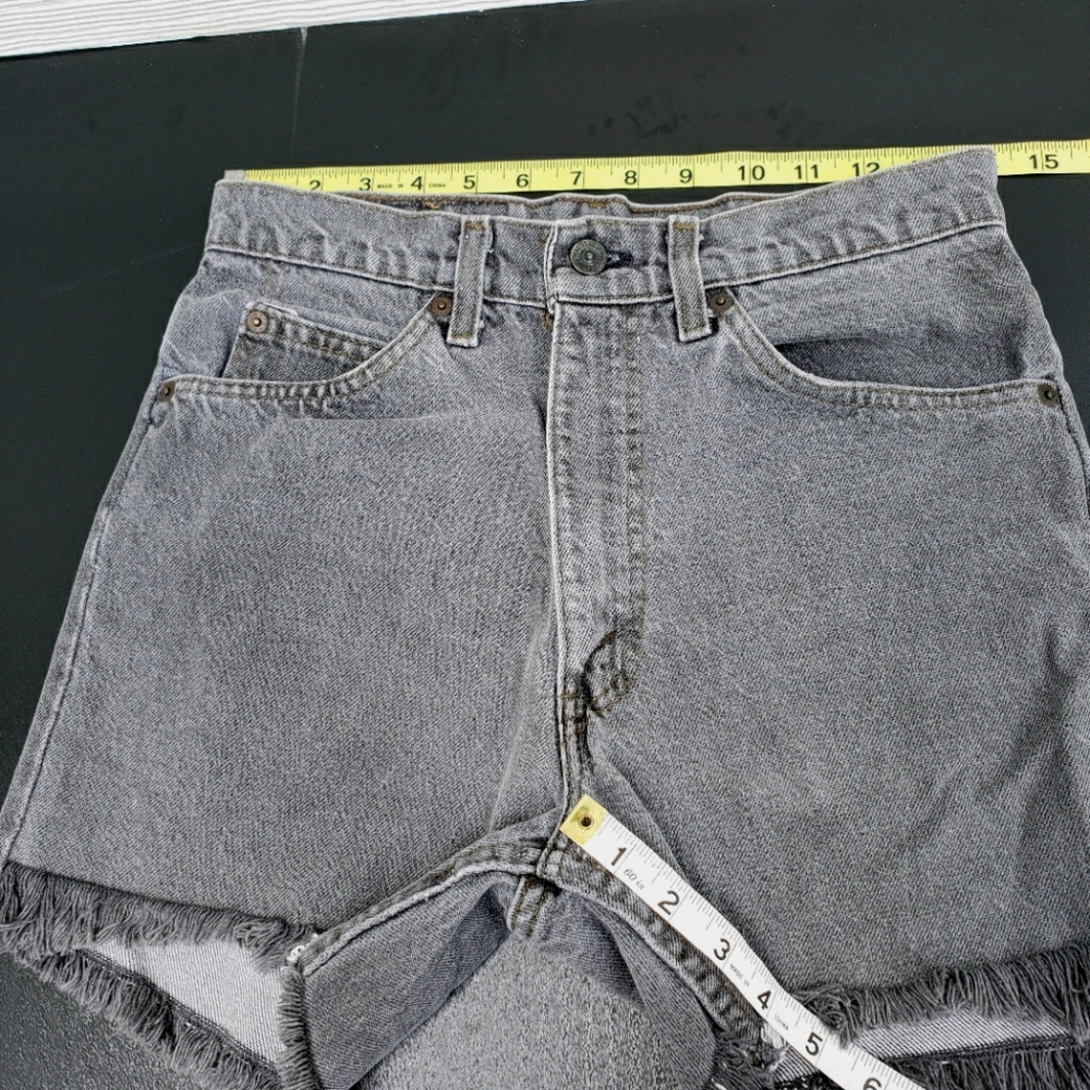 Levi's denim grey cutoff shorts highrise 28